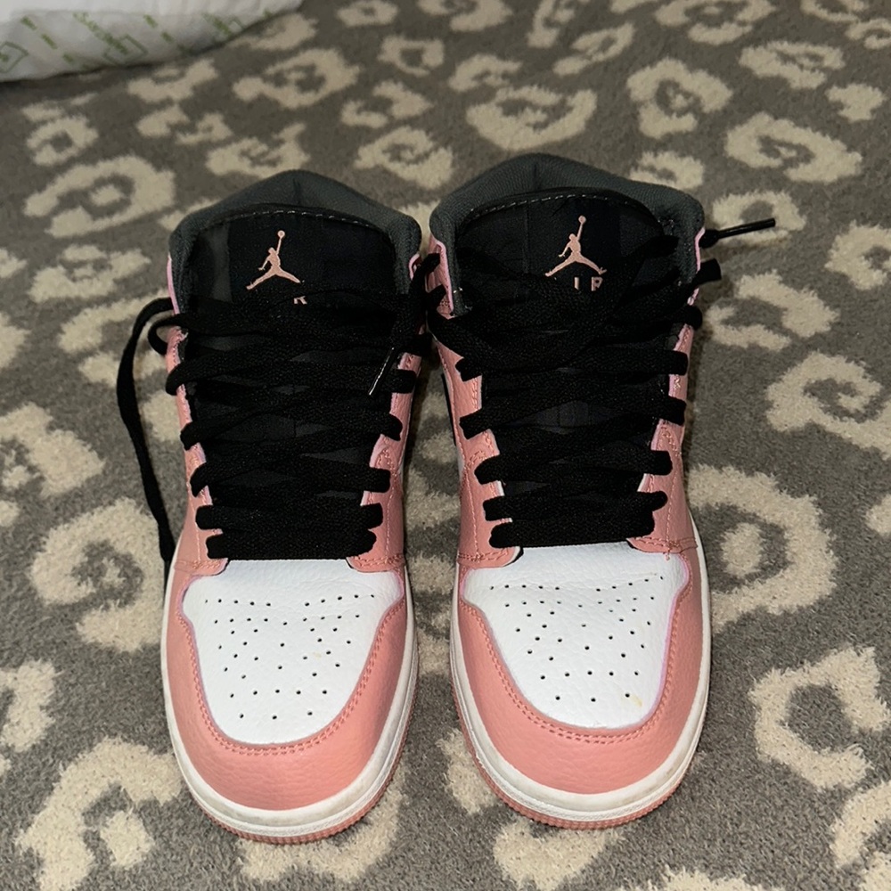 Pink Quarts Jordan 1 reps